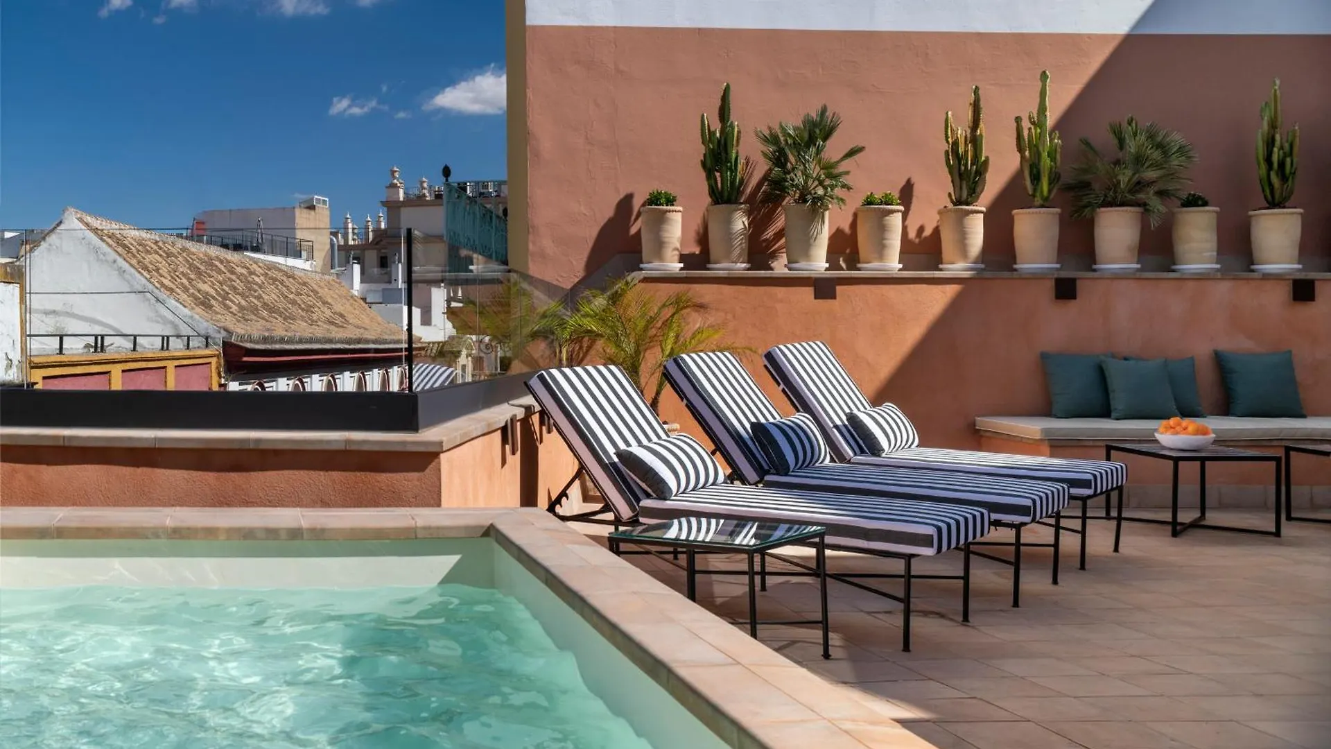 Casa Bedoya Suites & Colors By Magno Apartments Σεβίλλη